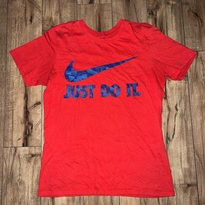 nike tee